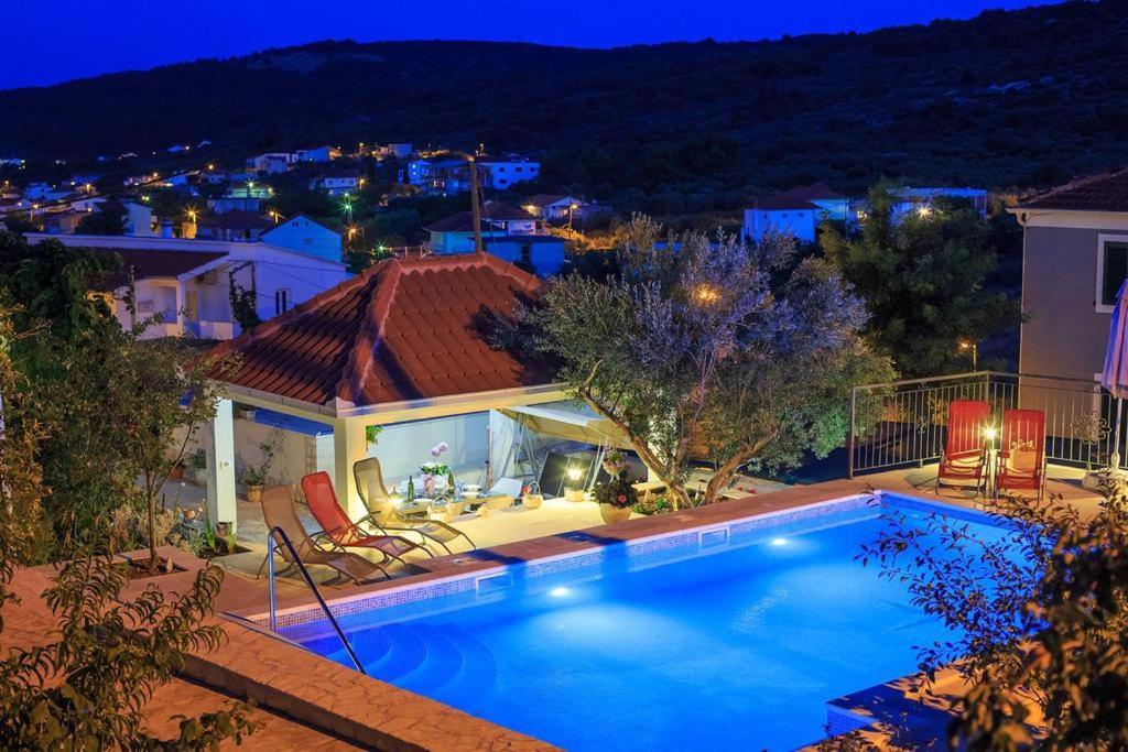 Apartment Zeljana Слатине Экстерьер фото