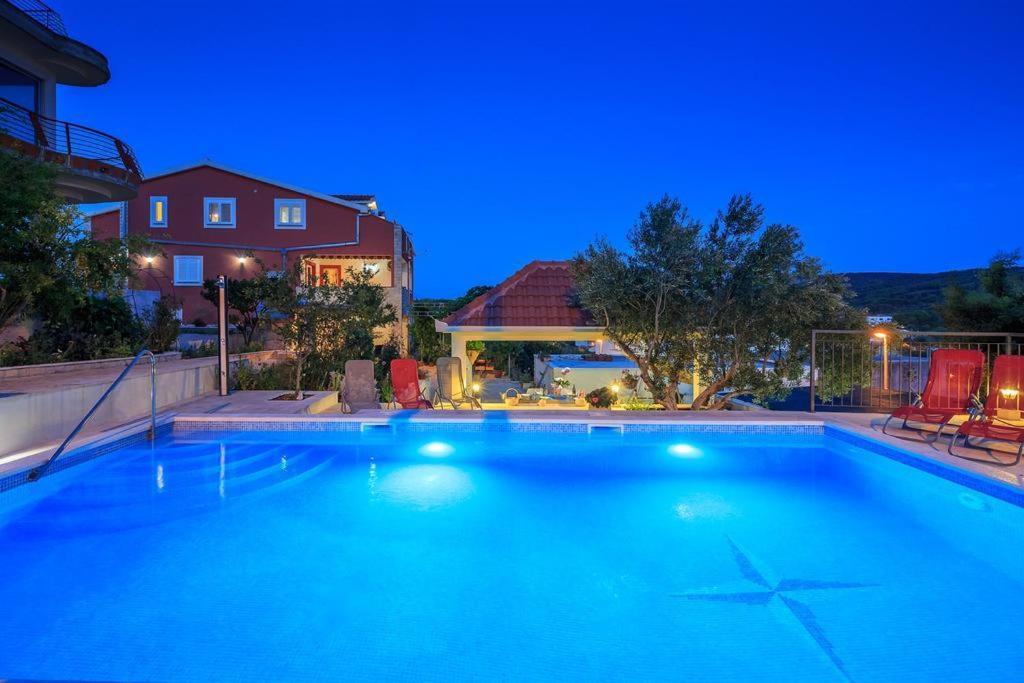 Apartment Zeljana Слатине Экстерьер фото