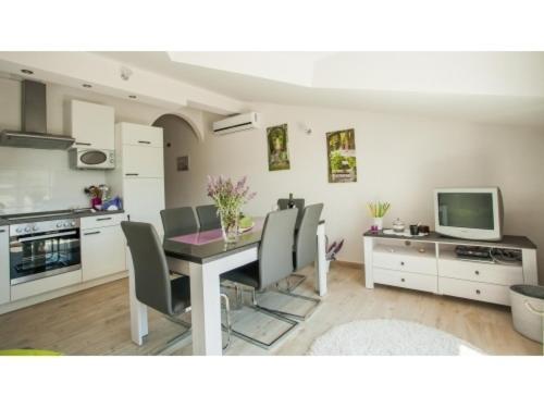Apartment Zeljana Слатине Экстерьер фото