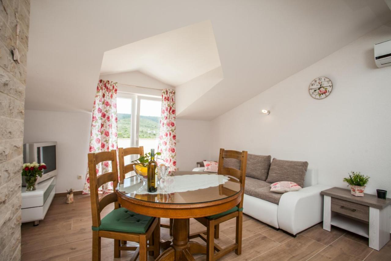 Apartment Zeljana Слатине Экстерьер фото